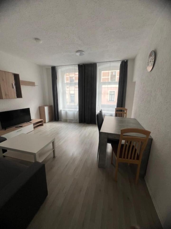 Zum Bahnhof Apartment Zwickau Ngoại thất bức ảnh
